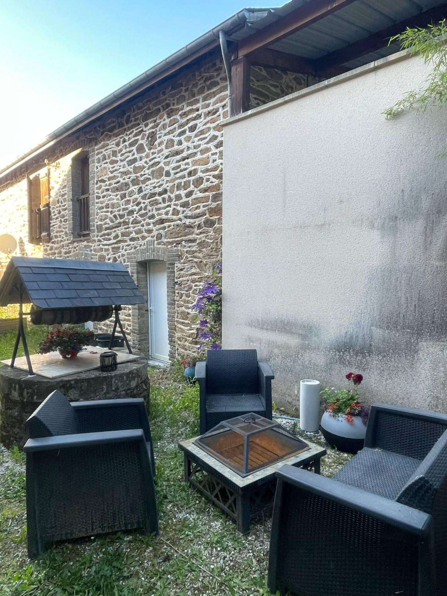 Les Gites Du Gauliat Espartignac Exterior foto